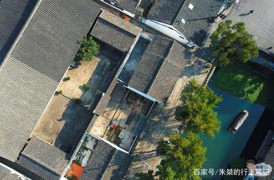 这条河全长700米,“一河一街”的格局,印证了绍兴的历史文脉